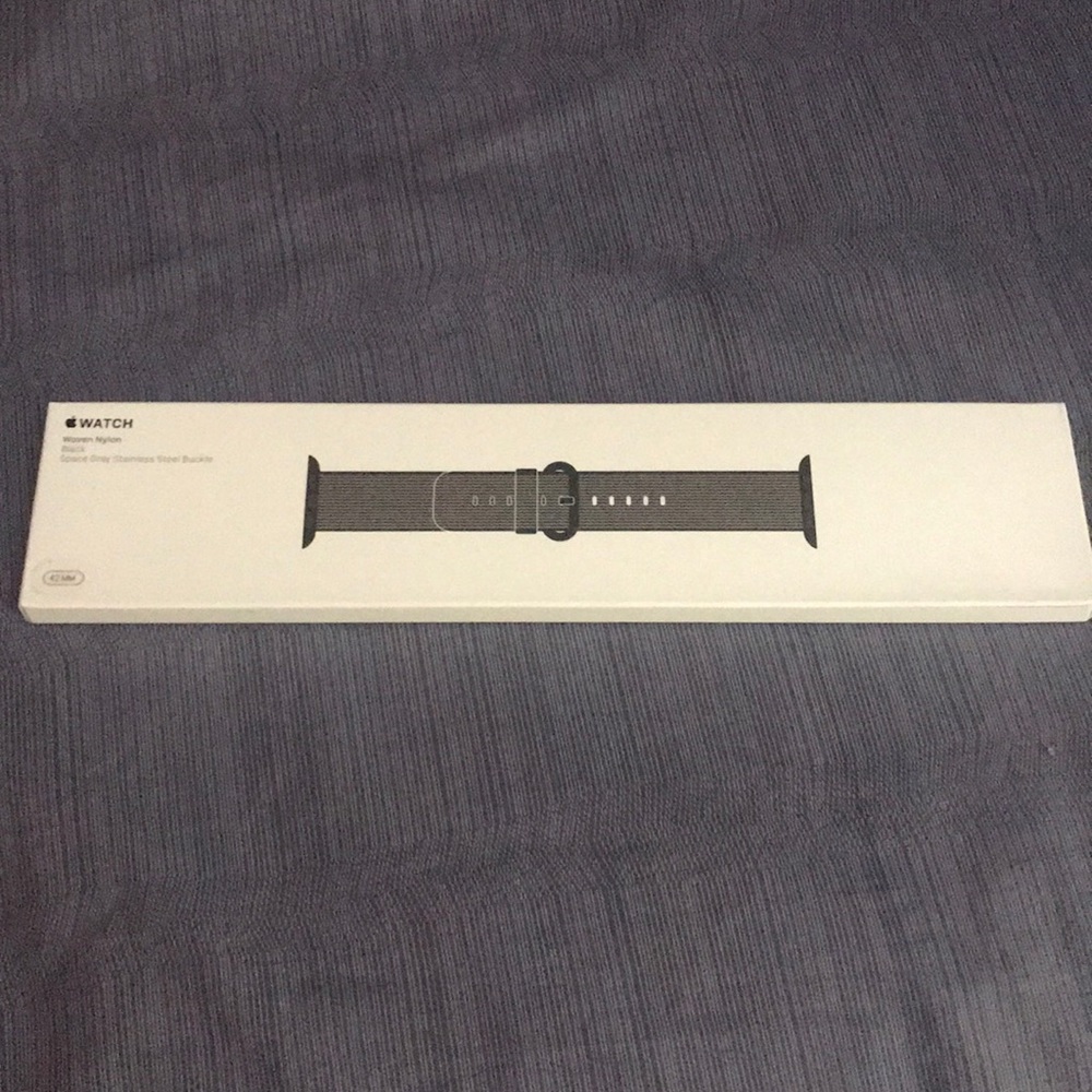 Apple Authentic 42MM band Black brown or blue 25 e